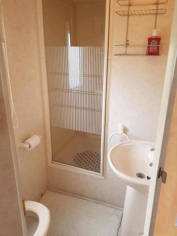 I 10 Caravan 4 Berth Chase Caravan Park Ingoldmells Buitenkant foto